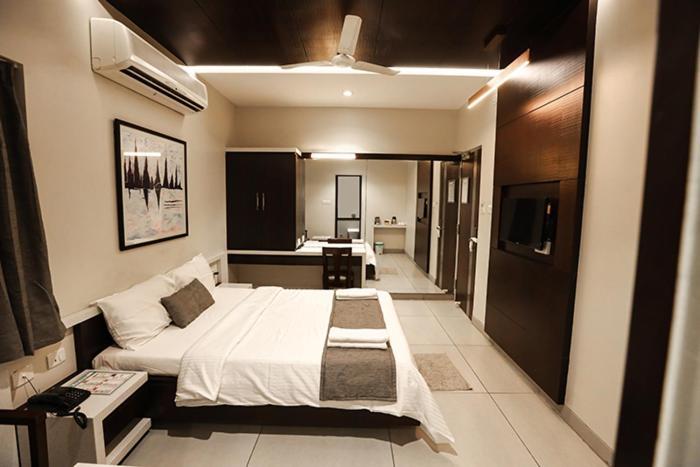 Sree Sakthi Residency Hotel Kanchipuram Exterior photo