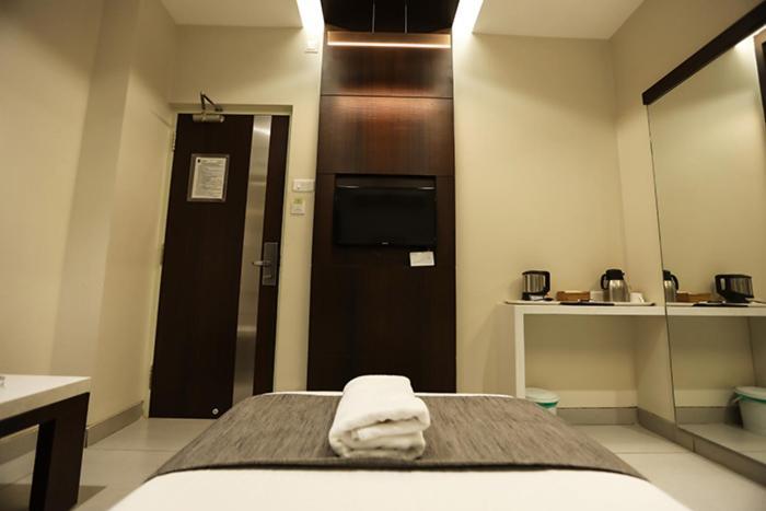 Sree Sakthi Residency Hotel Kanchipuram Exterior photo